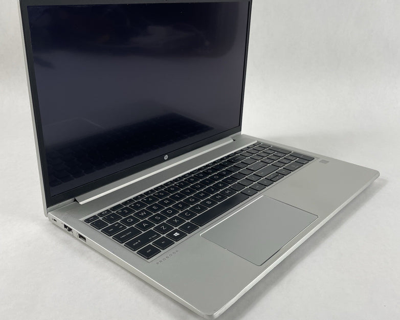 HP ProBook 450 G8 15.6" i5-1135G7 2.40 GHz 8 GB RAM No SSD/OS/AC - Bad USB