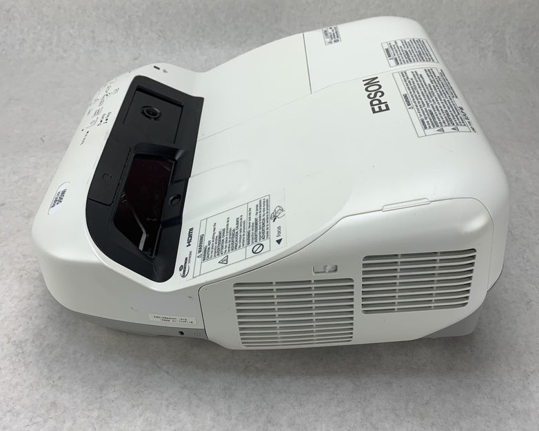 Epson H599A BrightLink 595Wi LCD Lamp Projector 814 Lamp Hours No Remote