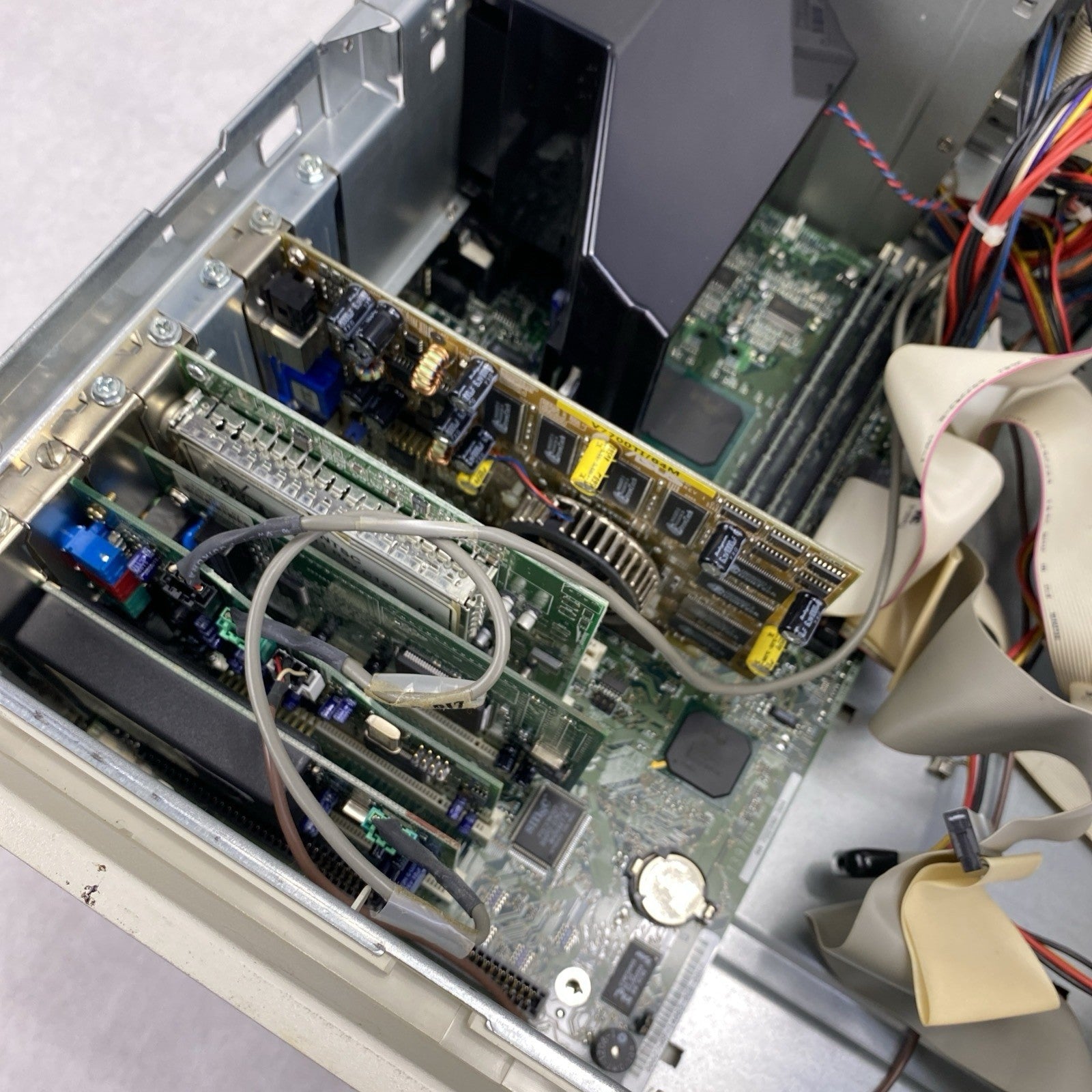 Dell Dimension XPS T700r MT Pentium III 700MHz 768MB RAM No HDD No OS