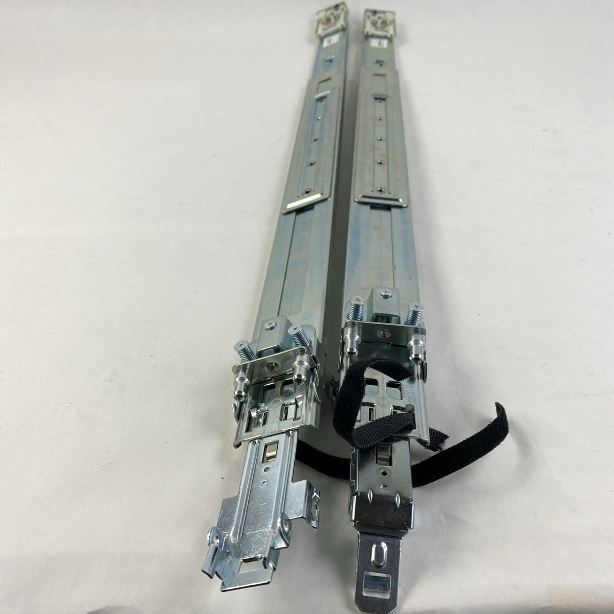 Dell 00D3963 1U Left and Right Sliding Server Rails1