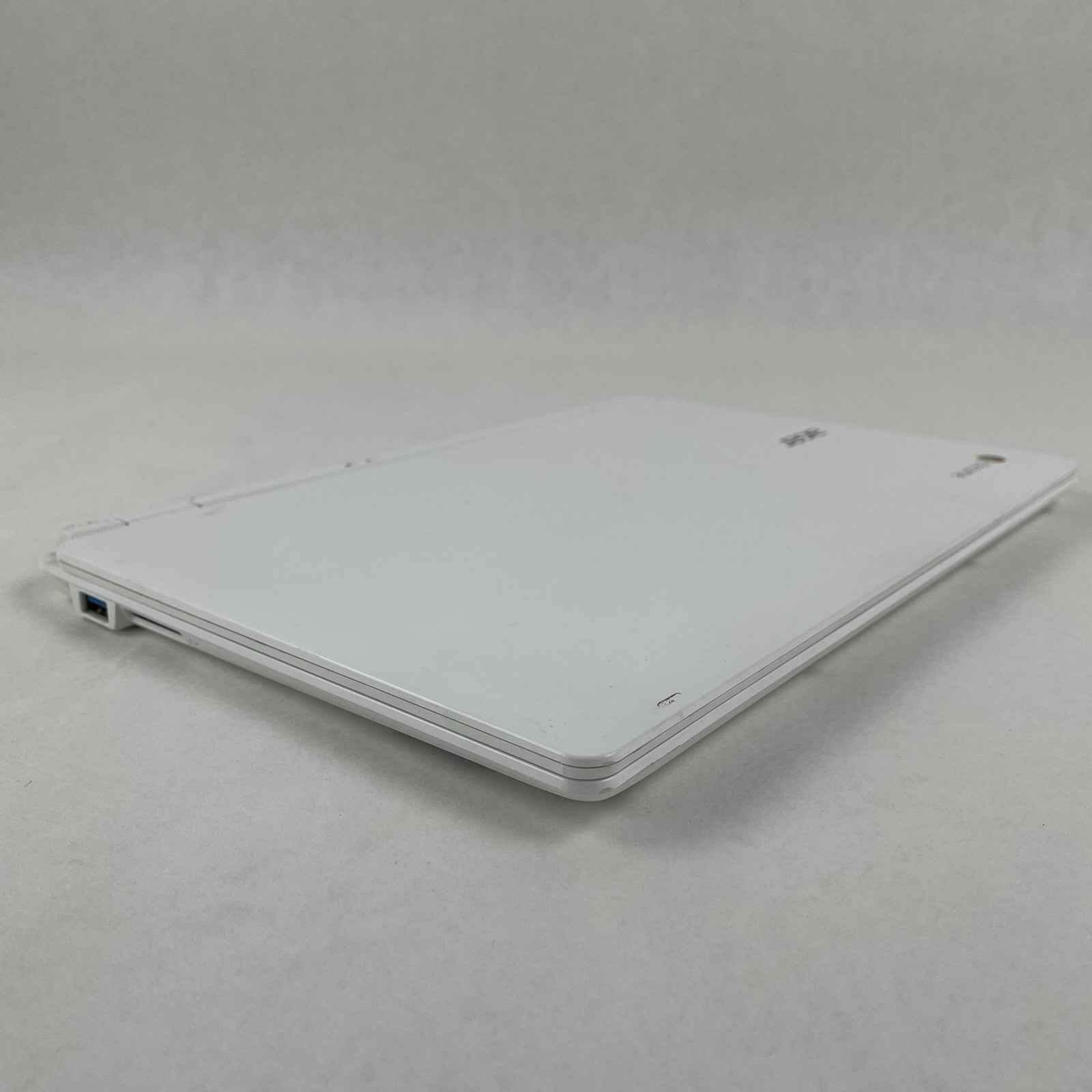 Acer CBS-111 11.6" Celeron N2840 2.16 GHz 2 GB RAM 16 GB HDD No AC12