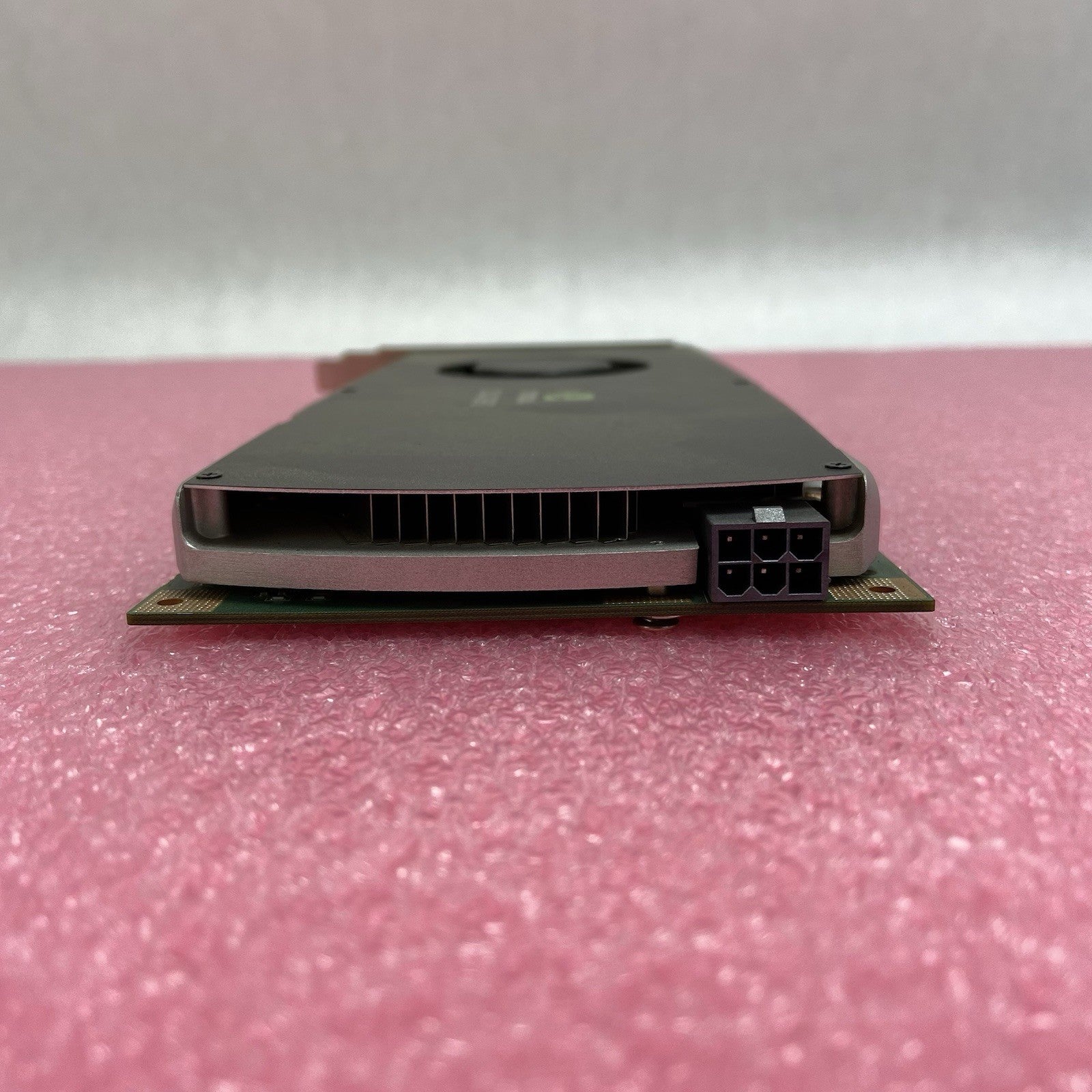 Nvidia Quadro FX 3800 PCIe x16 Graphics Card6