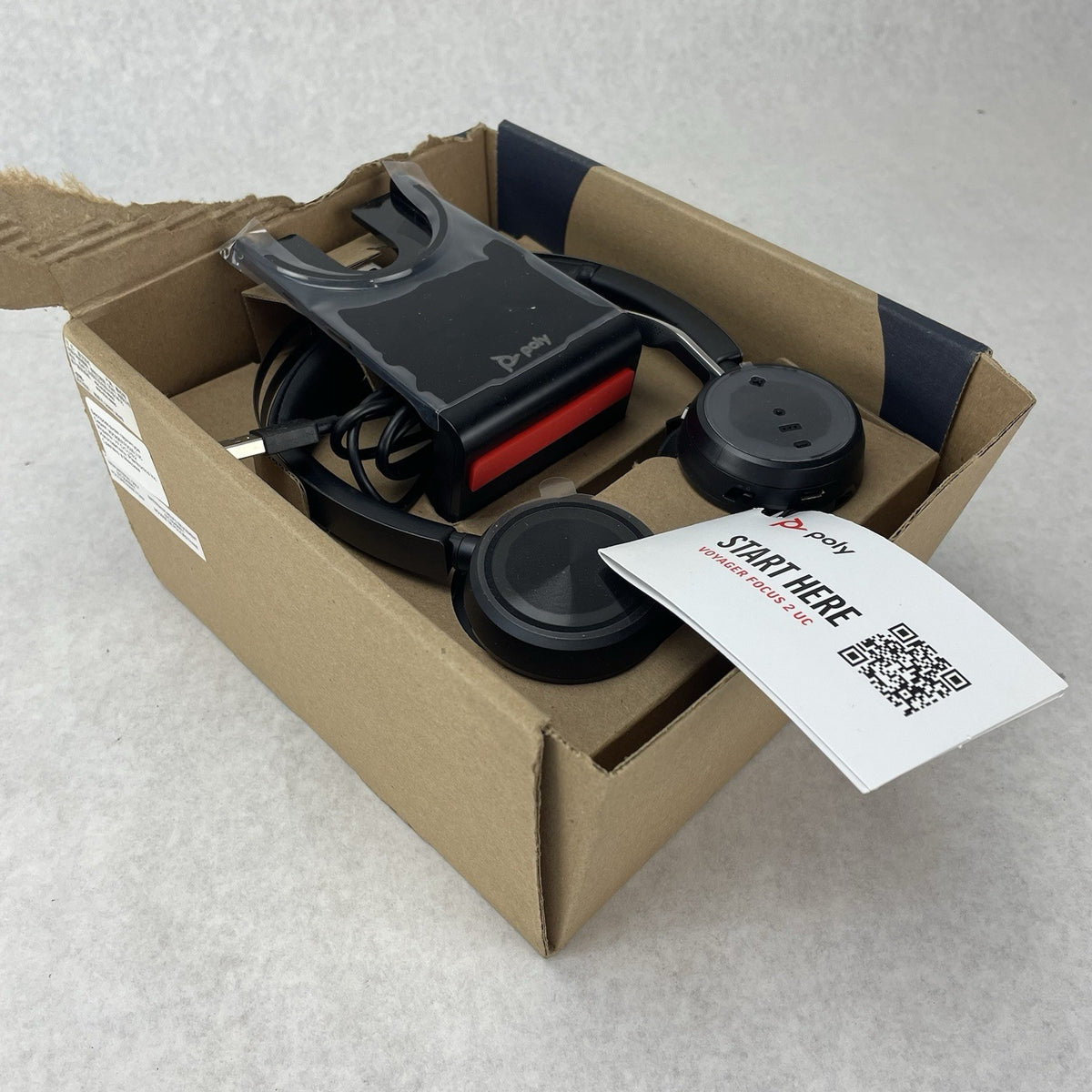 Poly Voyager Focus 2 Open Box0