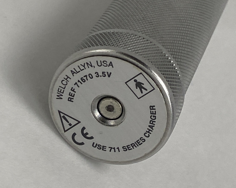 Welch Allyn 71670 3.5V Otoscope - No Battery