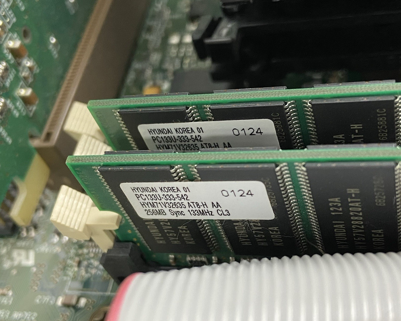 Gateway 2000 E3110 MT Intel Pentium II 266MHz 512MB RAM No HDD No OS GB0010