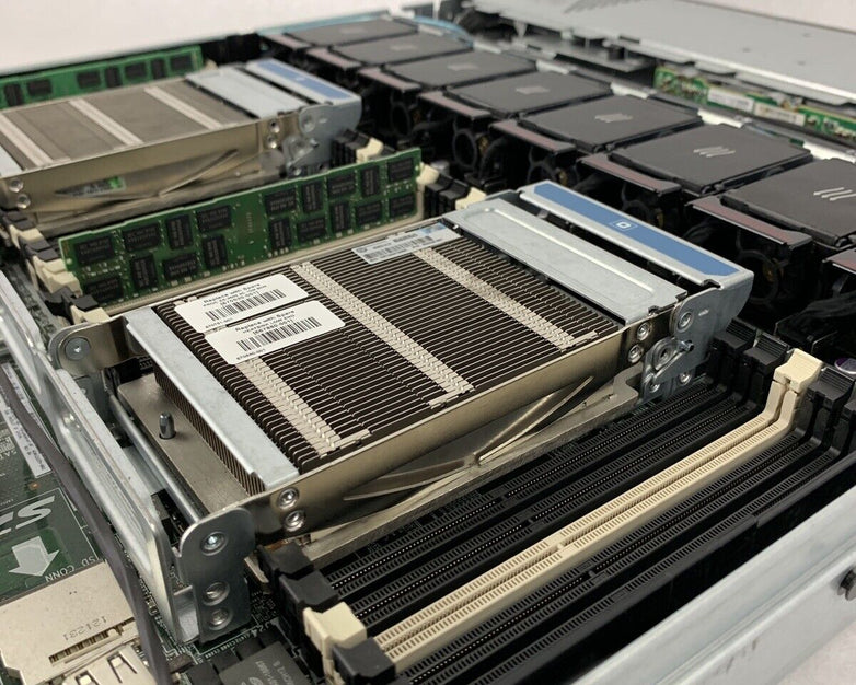 HP Proliant DL360p G8 Gen8 2x Quad Core E5-2609 2.4 GHz 16 GB RAM No HDD No OS