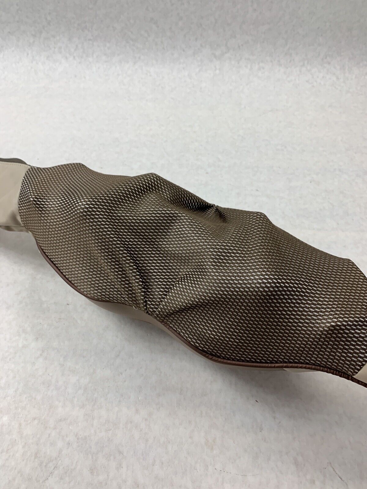 Simbr Kneading Massager  HA-AMQ-001 Tested W/ Power Supply