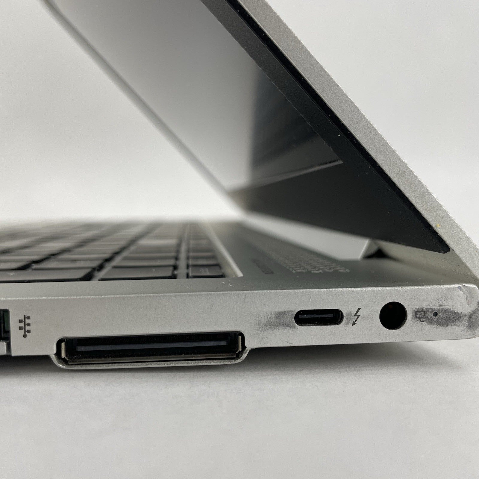HP EliteBook 850 G6 15.6" i5-8365U 1.60 GHz 8 GB RAM No SSD/OS/AC - Heat Spot7