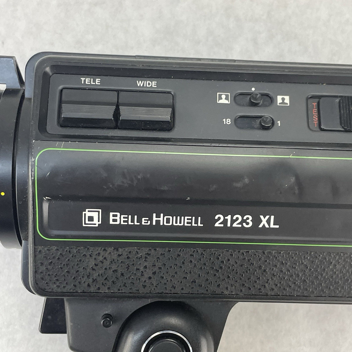 Bell & Howell  2123F Super 8 Hand Cam No Film - For Parts or Repair3