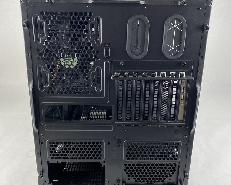 Thermaltake Core X9 E-ATX Cube Computer Case