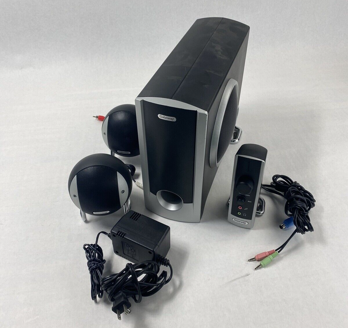 Gateway G-Max 2100 Speaker System with Controller, Sub & 2 Front Speakers Tested