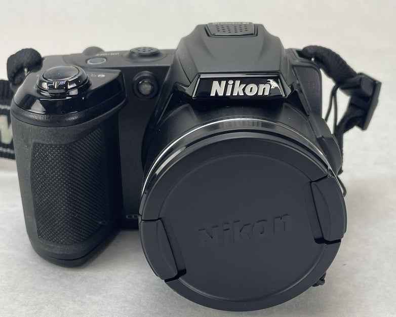 Nikon Coolpix L120 14.1MP Compact Bridge Camera 21x  Small Screen Crack Tested