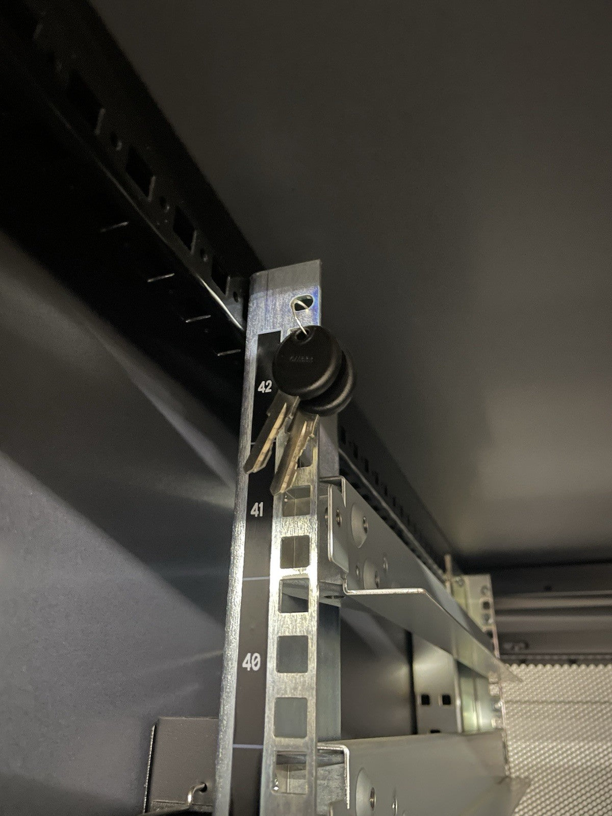 NETAPP NAC-0501 Server Rack Cabinet Unlocked With Keys