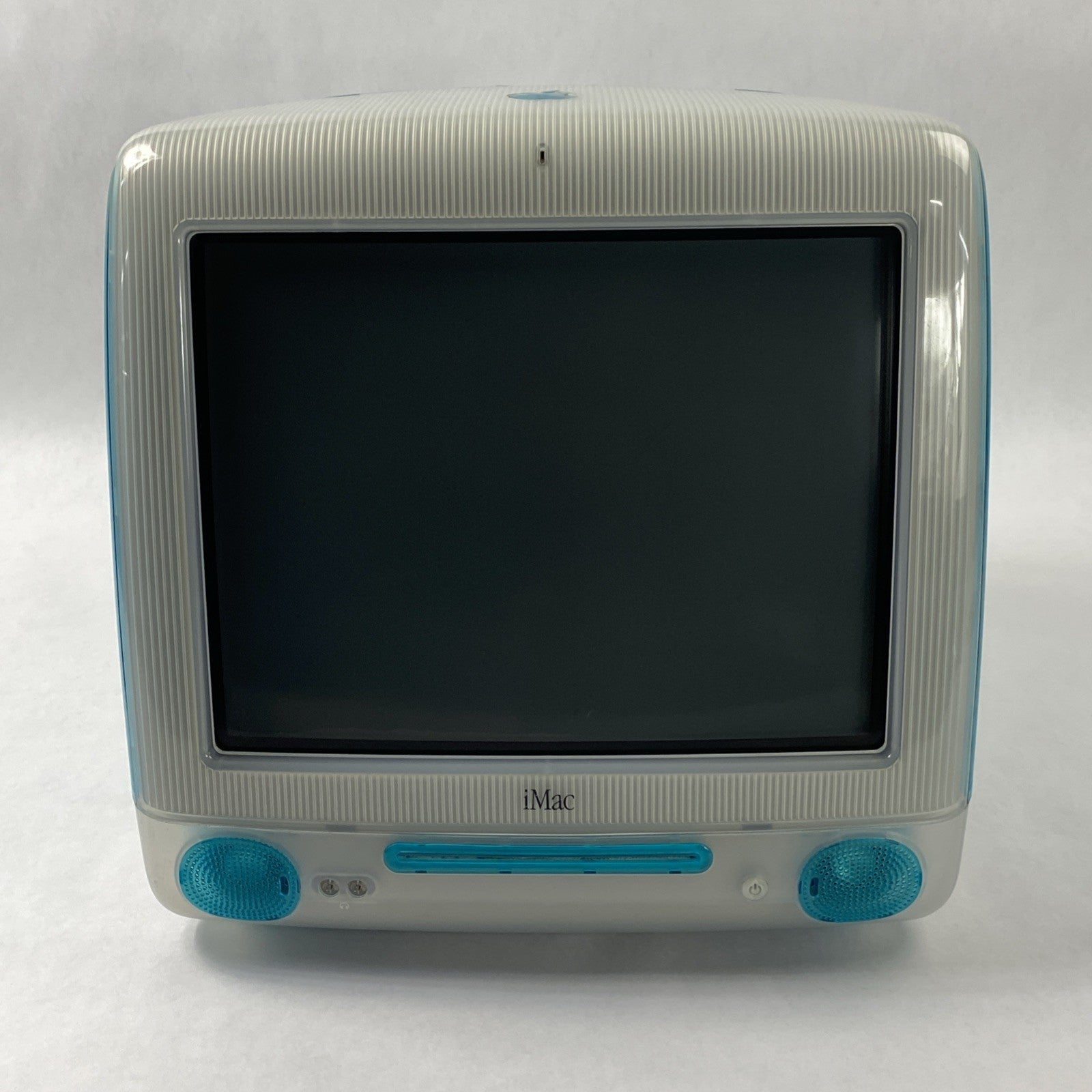 Apple M5521 iMac G3 1999 PowerPC 750 G3 350 MHz 64 MB RAM No HDD No OS