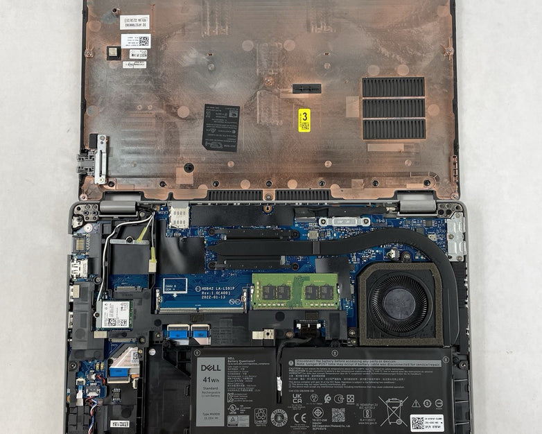 Dell Latitude 5430 14" i5-1235U 3.96 GHz 16 GB RAM No SSD/OS/AC