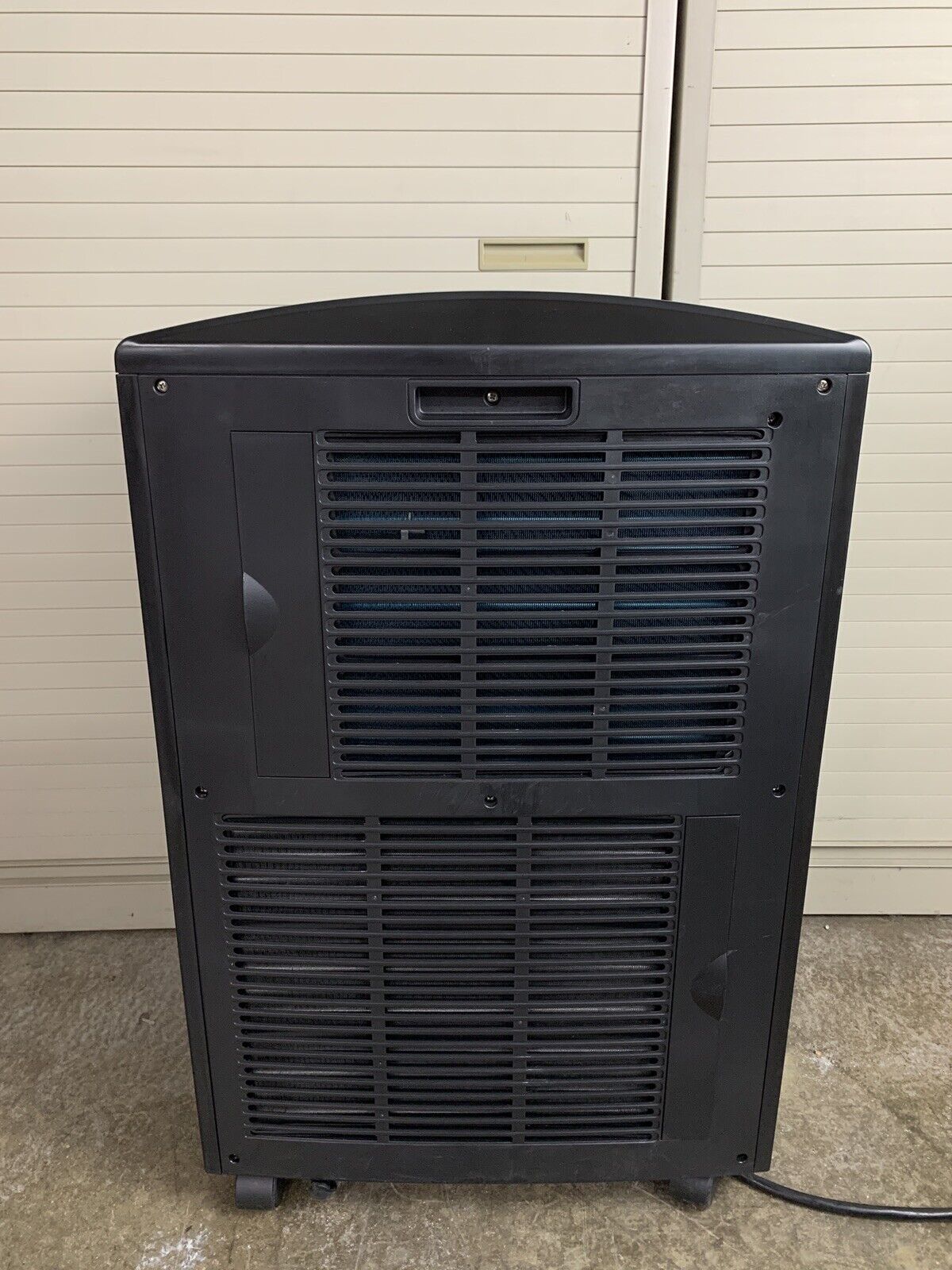 Tripp Lite SRCOOL12K Portable Air Conditioner 1400w 120V 60Hz 1400W Tested