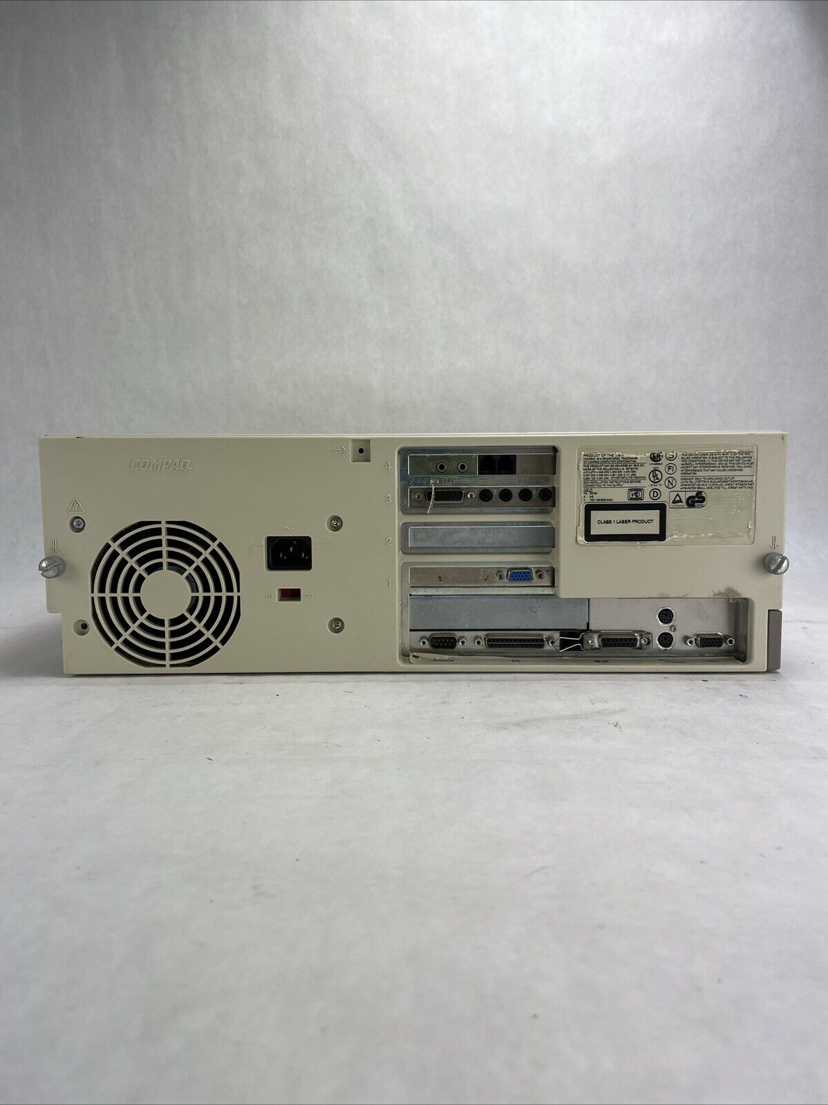 Compaq DeskPro 575 DT IDT Win CHIP 2-3D 200MHz 32MB RAM No HDD No OS