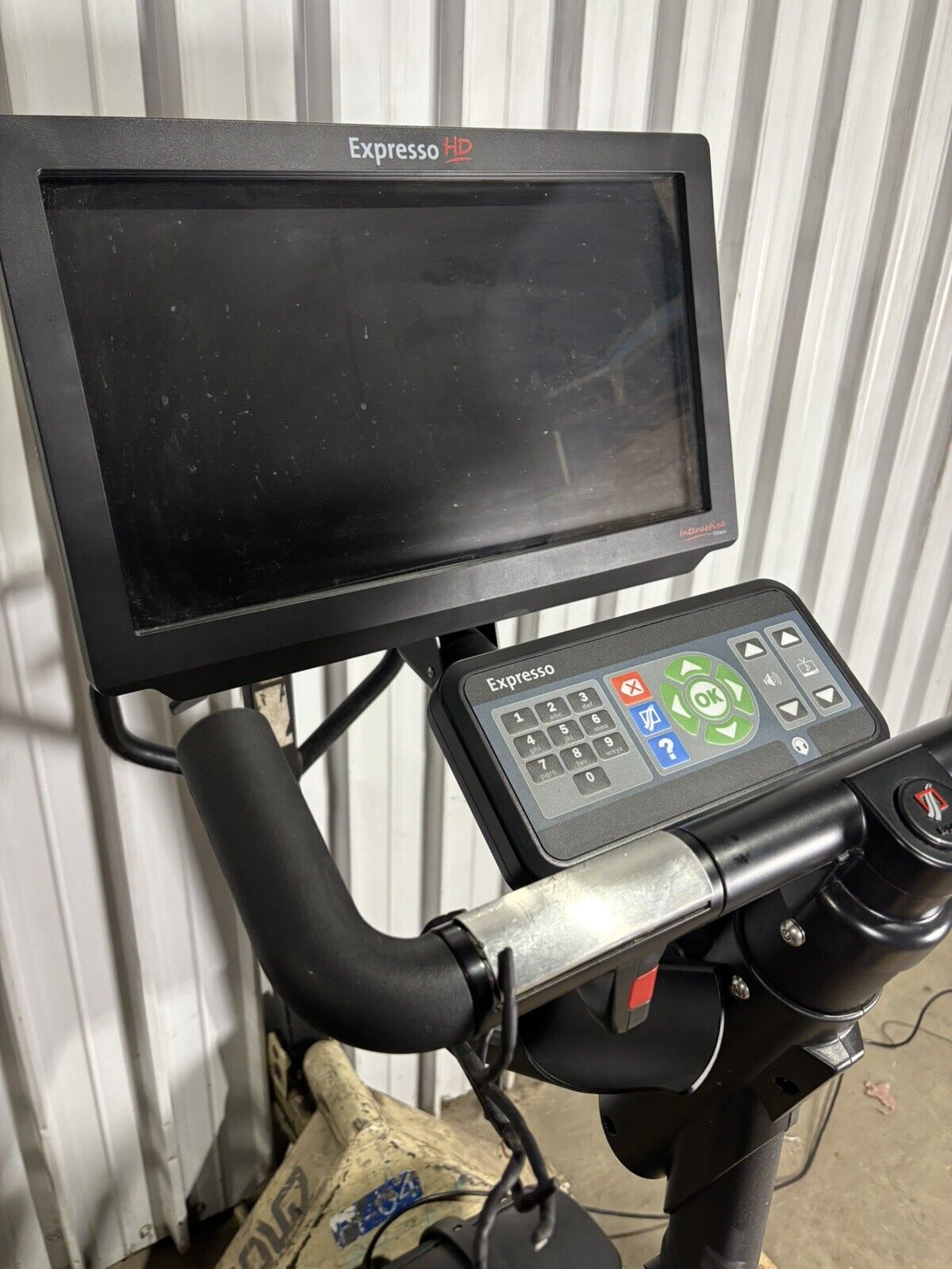 Expresso HD Interactive Upright Bike Tested Works Screen Freezes