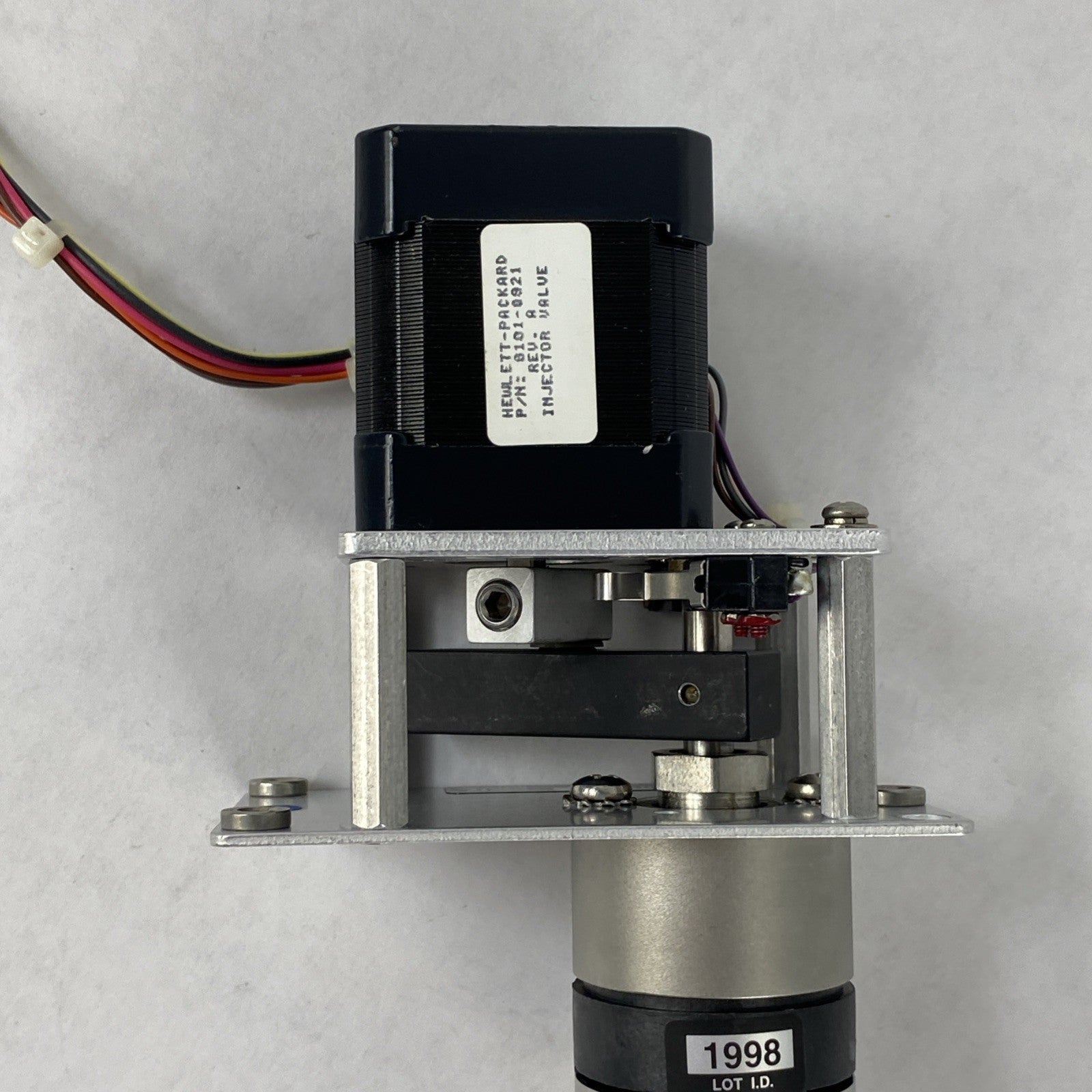 Rheodyne 7750E-020 6 Port Valve Oriental Motor C7733-9012K Vexta Stepping Motor7