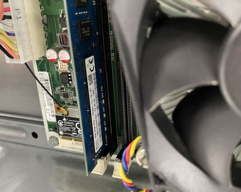 HP Pavilion 500-223 MT Intel Core i3-4130 3.4 GHz 8 GB RAM No HDD No OS