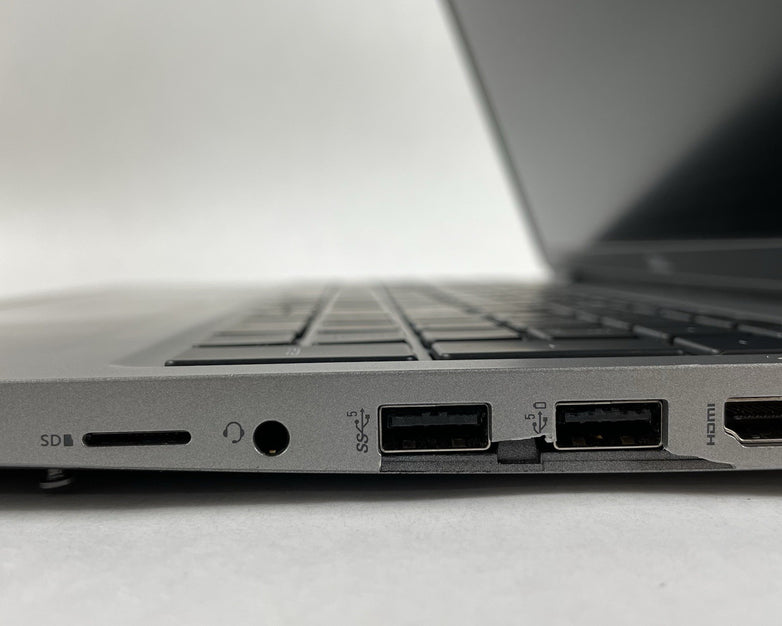 Dell Latitude 5530 15.6" i5-1245U 3.96 GHz 16 GB RAM No SSD/OS/AC - Bad Edge
