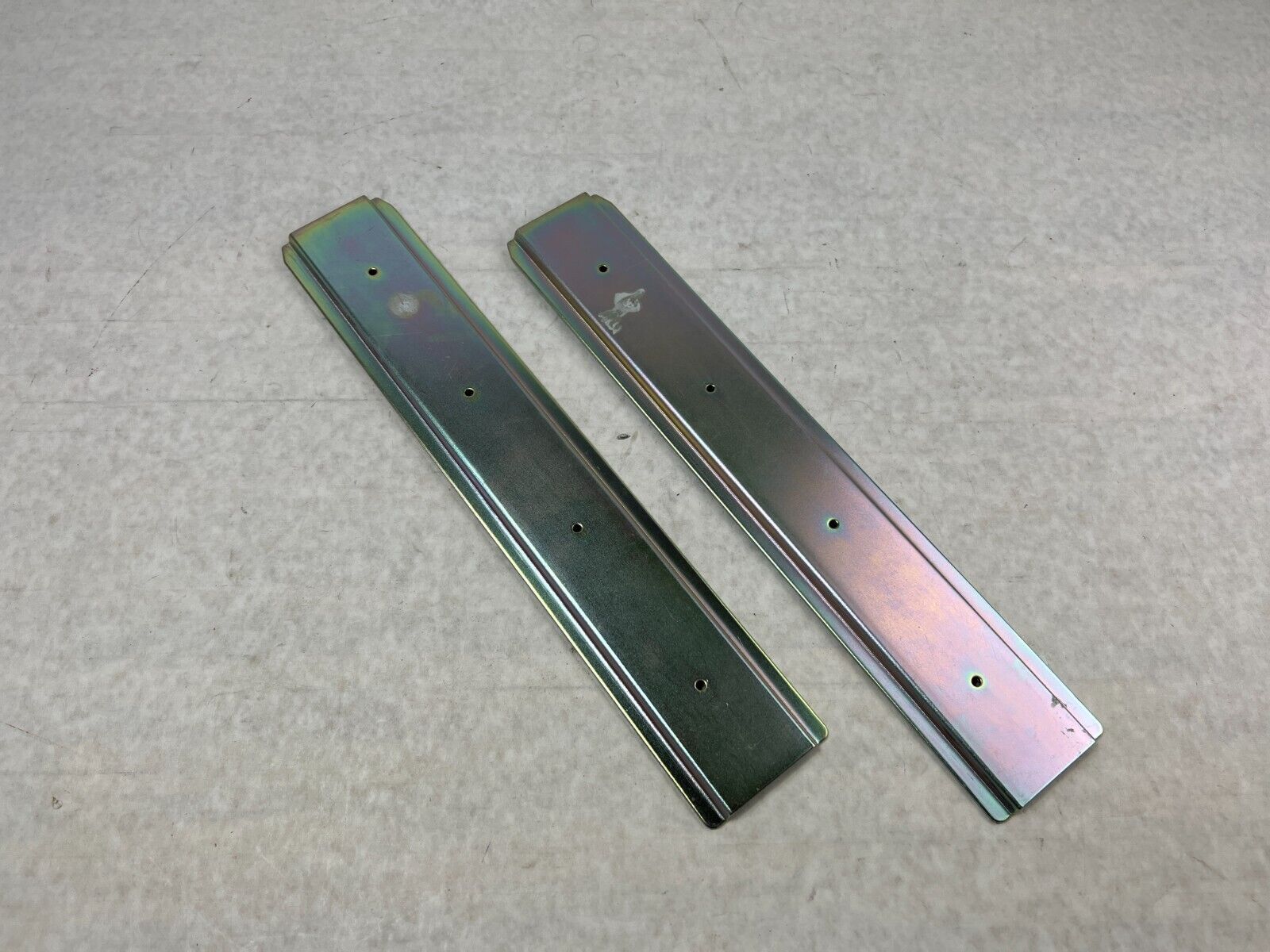 Emerson GXT3 Inner Rail's w/ Screw's