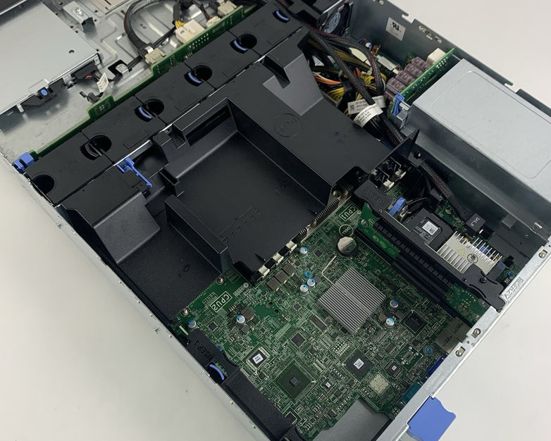 Dell OEMR XL R520 Server 1x E5-2407 2.20 GHz 12 GB RAM No HDD No OS No PSUs