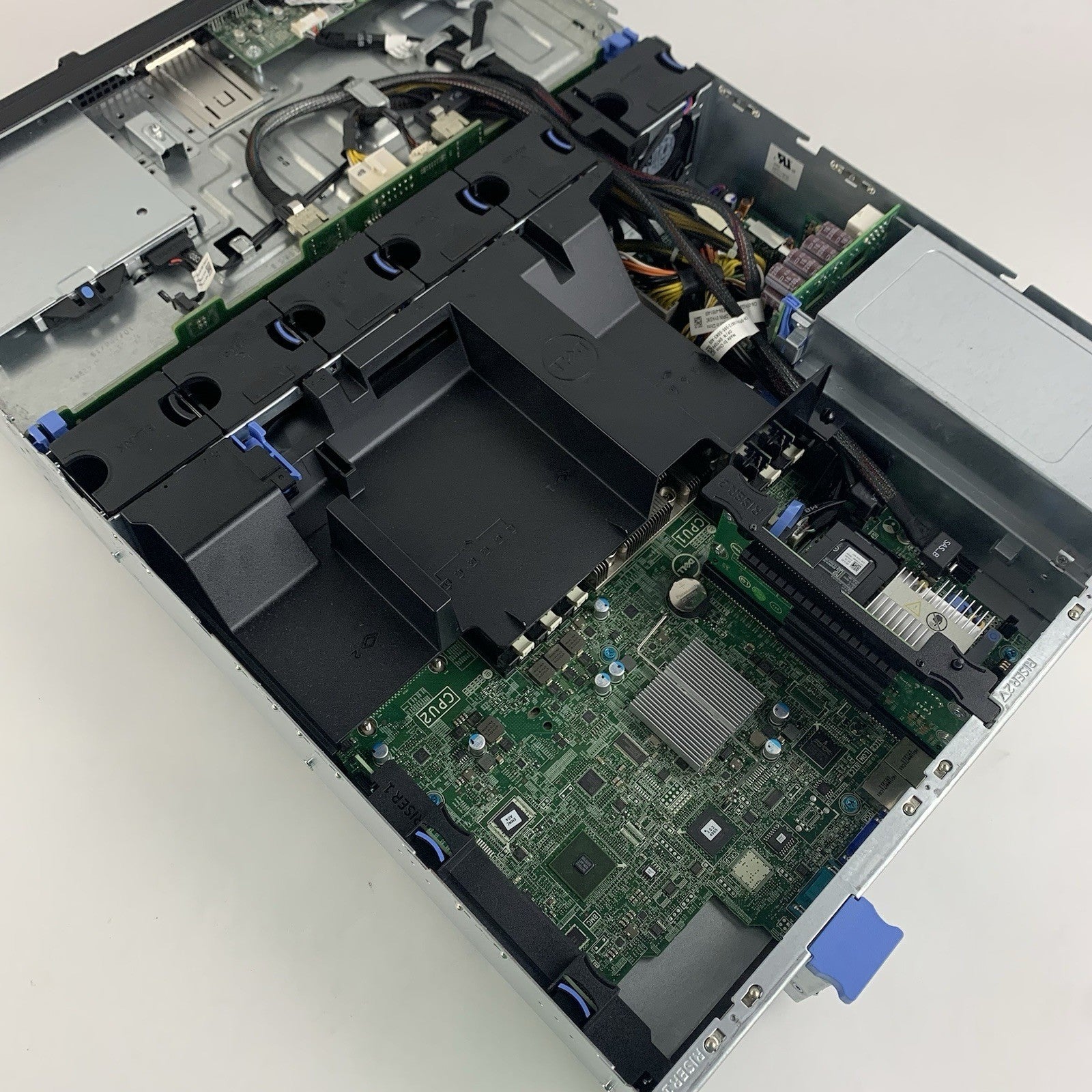 Dell OEMR XL R520 Server 1x E5-2407 2.20 GHz 12 GB RAM No HDD No OS No PSUs10