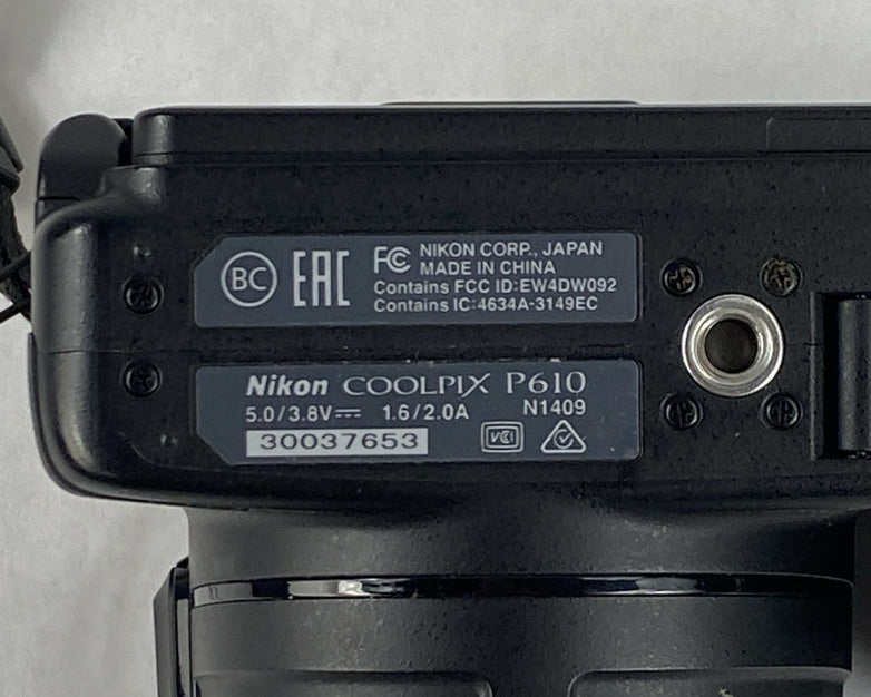Nikon Coolpix P610 Digital Camera Black w/ Battery - READ