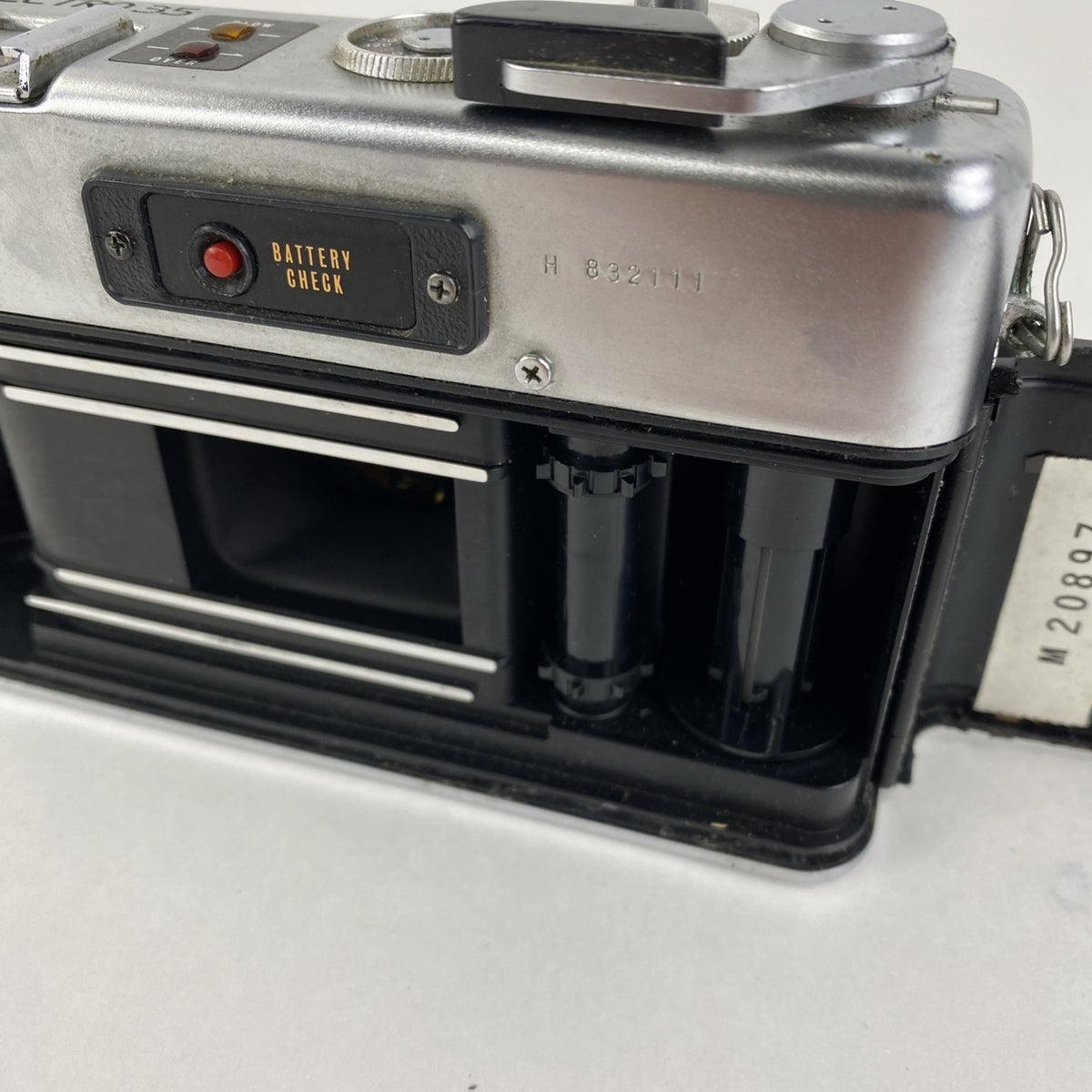 Yashica GSN Electro 35 w/ Yashinon DX 1:1.7 f=45mm Lens - Untested No Film parts11