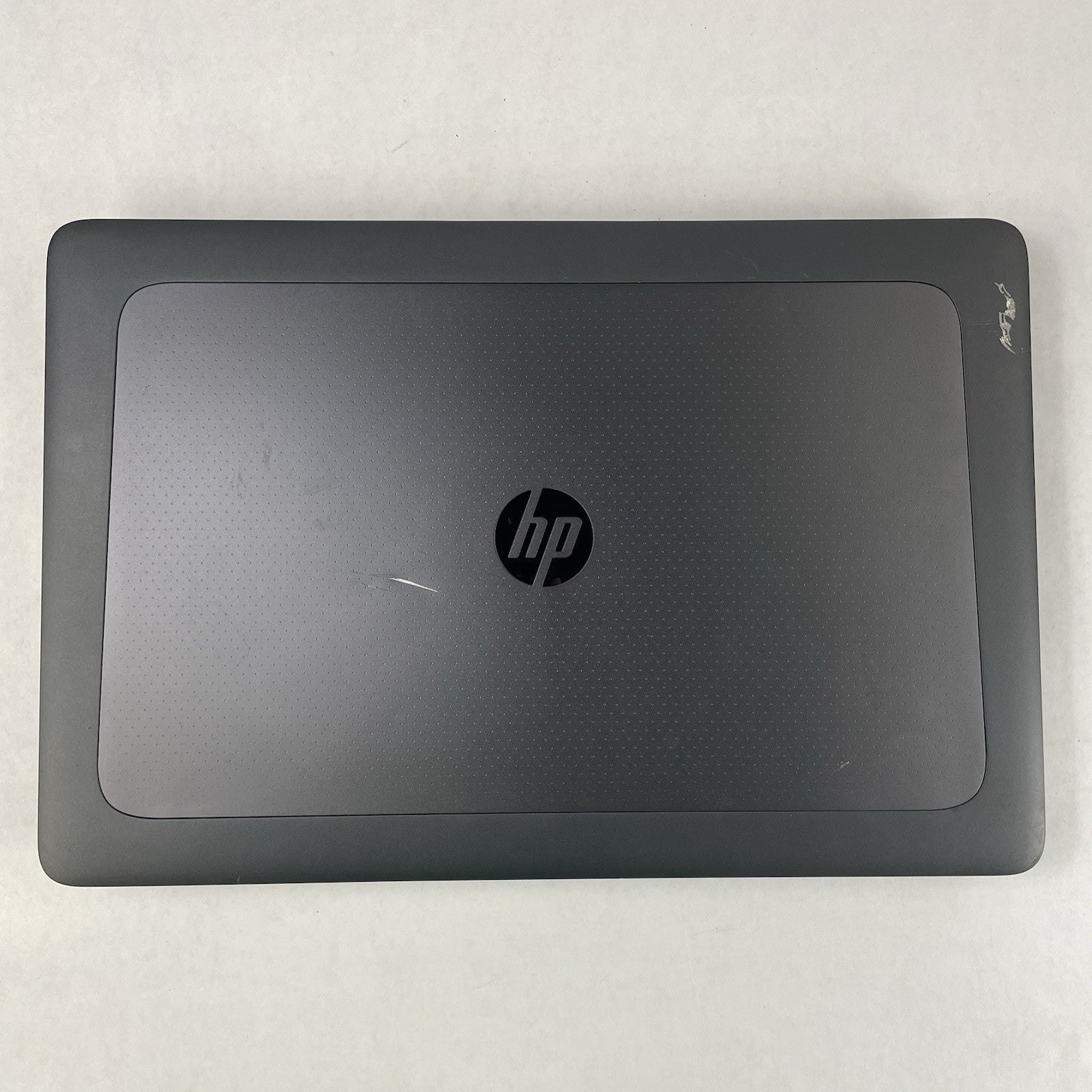 HP ZBook 17 G3 17.3" Xeon E3 1535M 2.90 GHz 16 GB RAM Quadro No SSD/OS/AC/Batt12