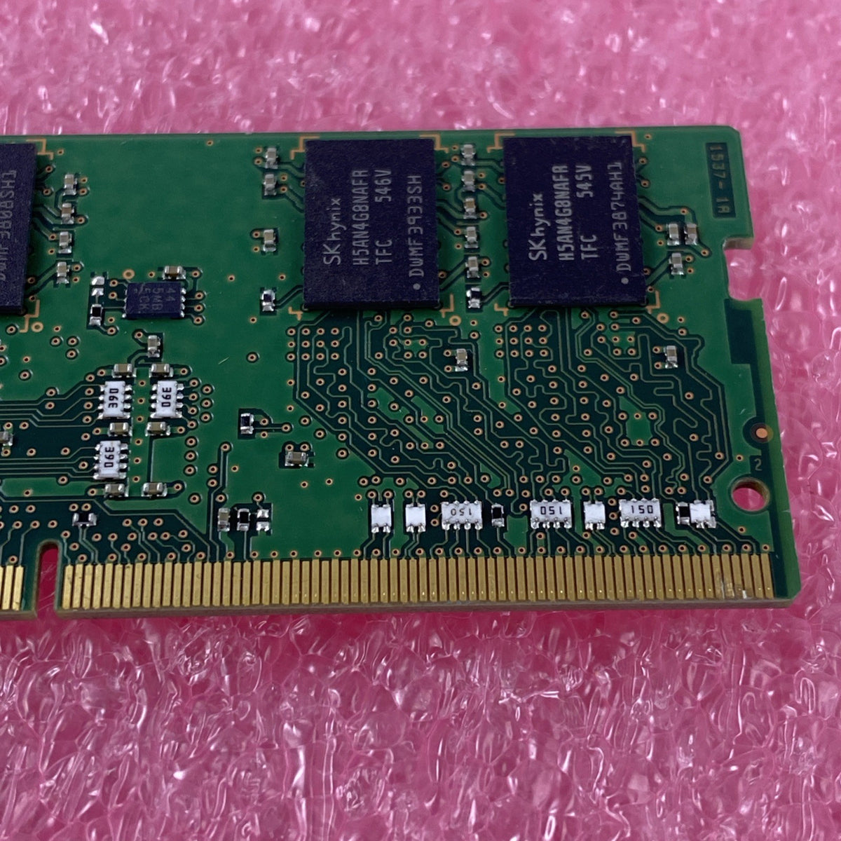 SK Hynix 4GB DDR4 PC4-2133P Laptop Memory Ram HMA451S6AFR8N-TF - Lot of 24