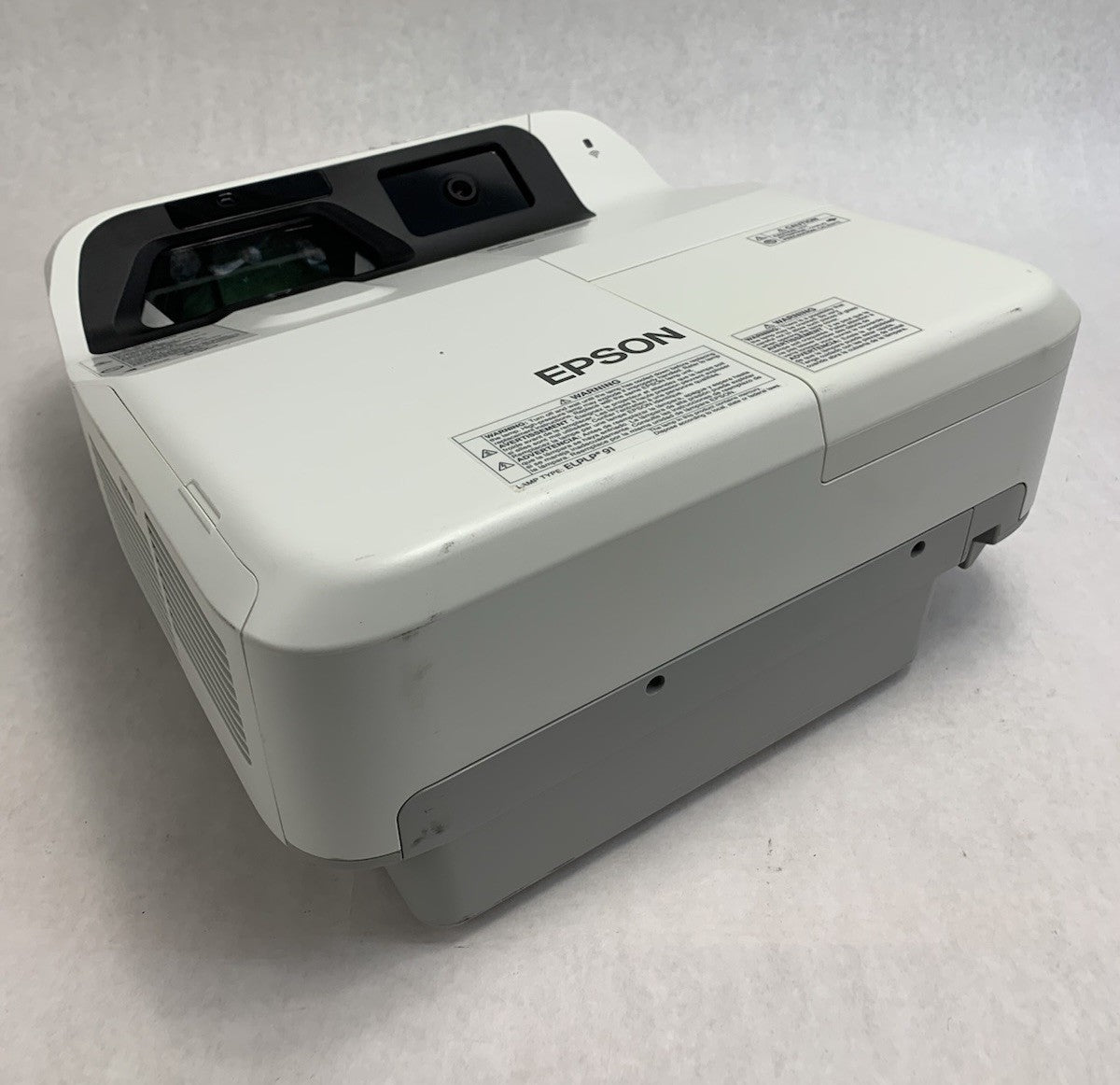 Epson PowerLite 695Wi H740A LCD Lamp Projector 518 Lamp Hours - No Remote0