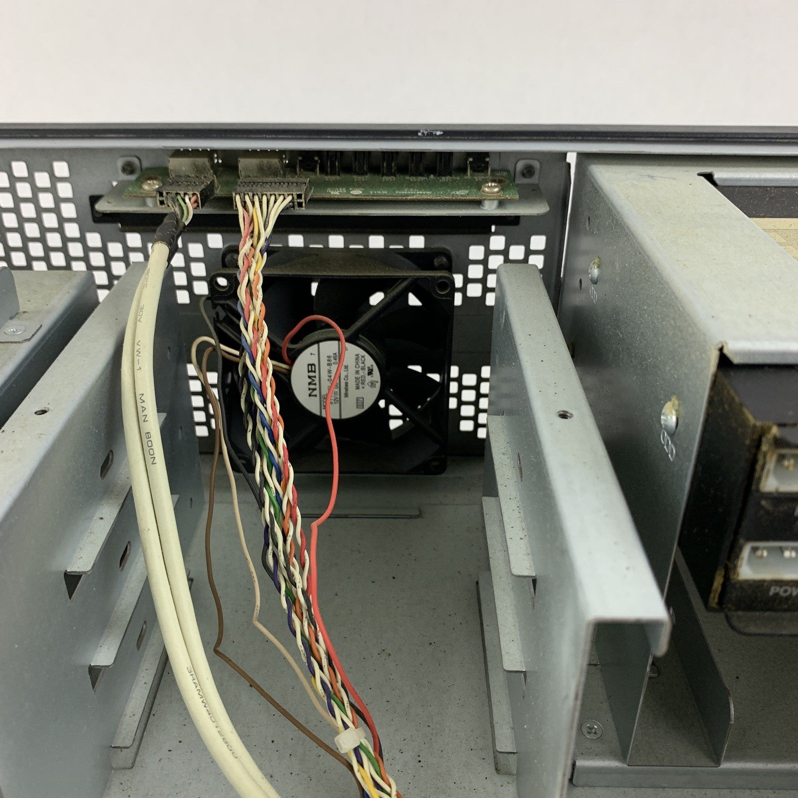 Advantech CTOS 4U Rackmount Industrial Server Chassis No Key Unlocked