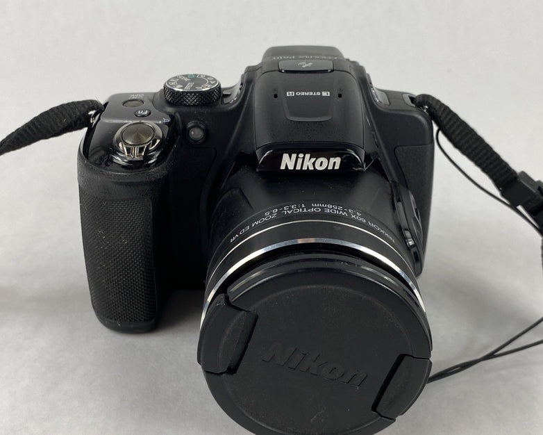 Nikon Coolpix P610 Digital Camera Black w/ Battery - READ