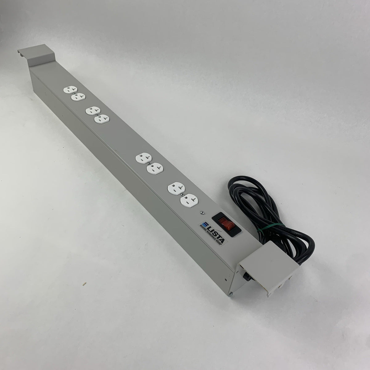 Lista LR51943 Series 8000 Workbench Power Strip 125V 15A 1875W - Outlets Tested3