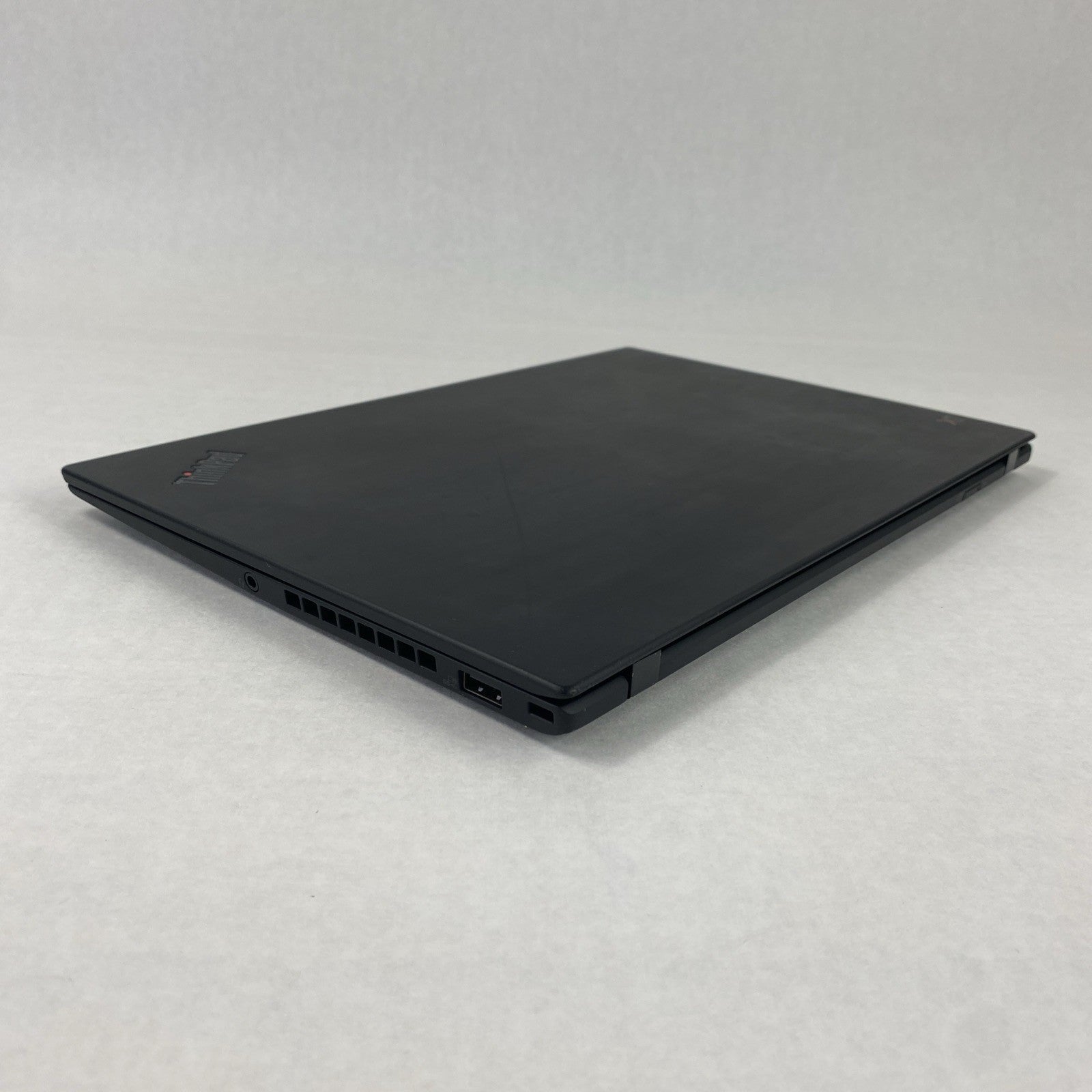 Lenovo ThinkPad X1 Carbon 6th Gen i5-8350U 1.70 GHz 8 GB RAM 14.0" No HDD No OS
