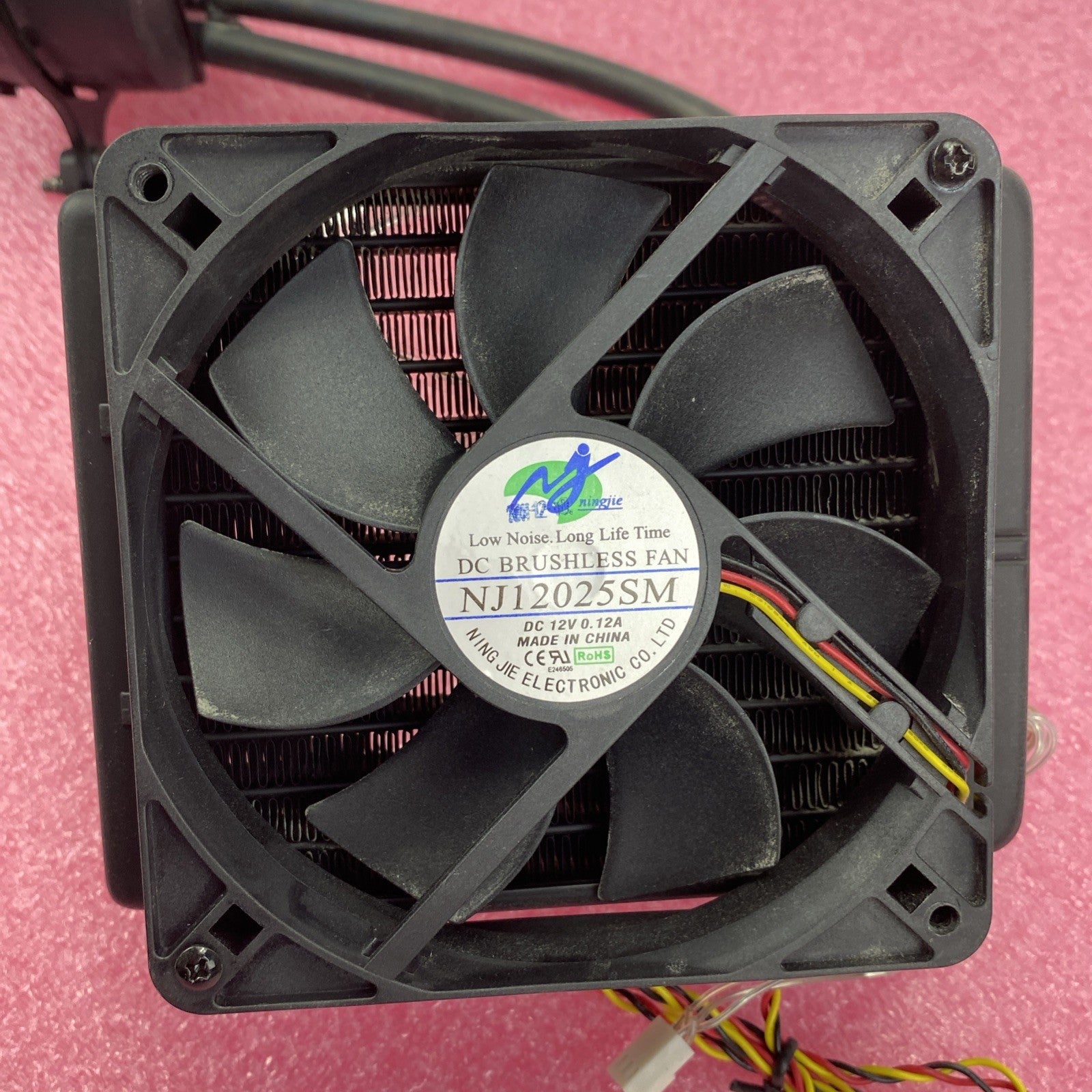 Asetek 233 DC Brushless Fan NJ2025SM CPU Cooler
