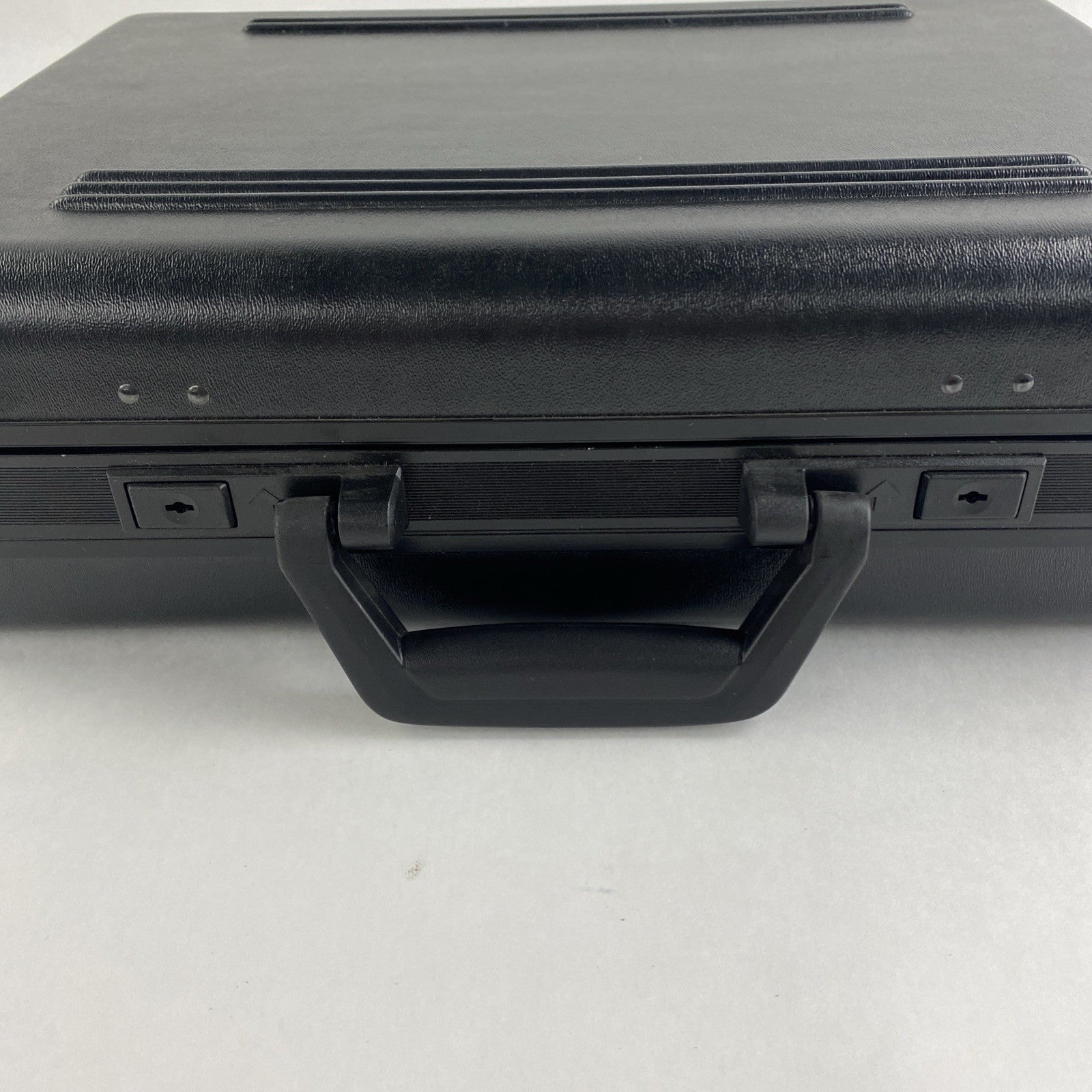 Unbranded Hardshell Breif Case 2 Keys 17.5"L  5.5"W 14"H9