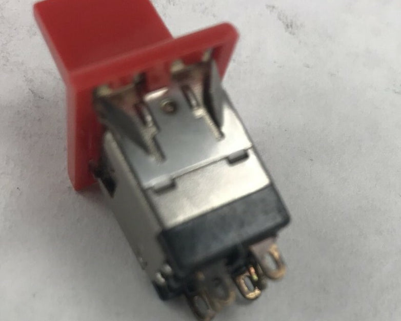 Lot of 10 Cutler Hammer DPDT Switch 6A/125VAC NKK