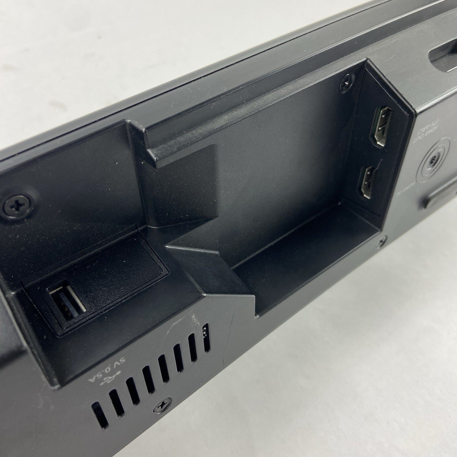 Samsung HW-J6000 Soundbar + Subwoofer8