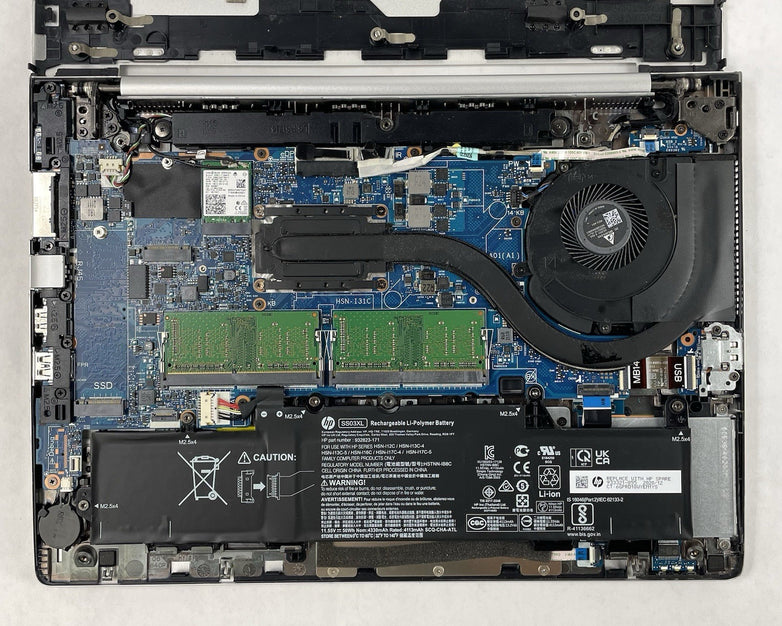 HP mt45 14" Ryzen 3 Pro 3300U 2.10 GHz 8 GB RAM No SSD/OS/AC - Tilted Key