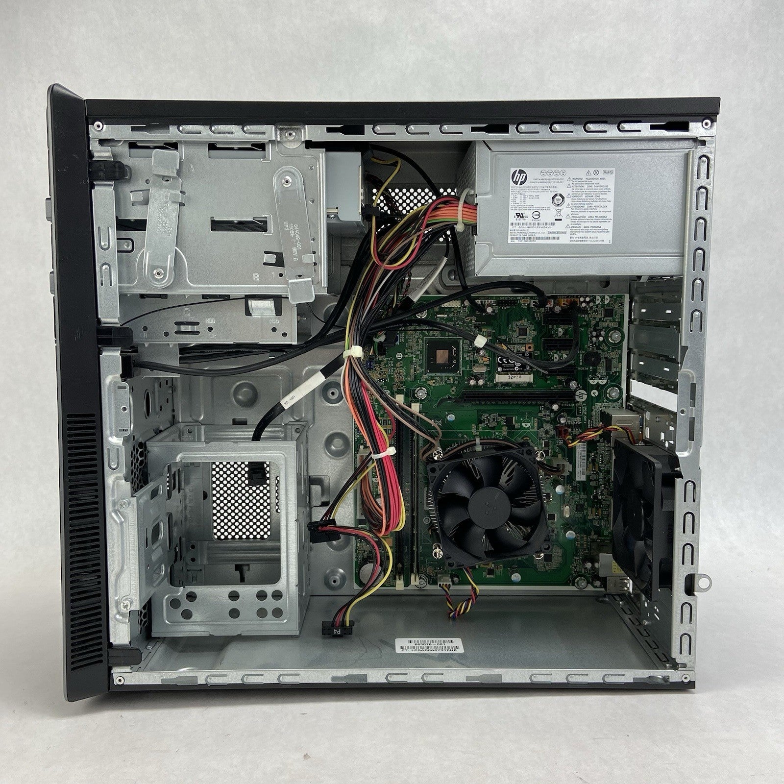 HP Pavilion P7-1520T MT Intel Core i5-3330 3GHz 4GB RAM No HDD No OS9