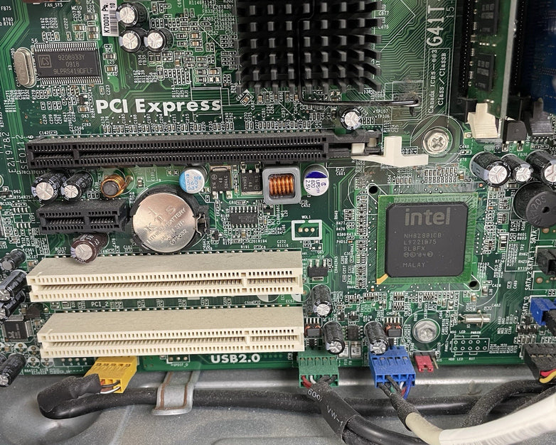 Dell Inspiron 537 MT Intel Core 2 Duo E5200 2.5 GHz 3 GB RAM No HDD No OS