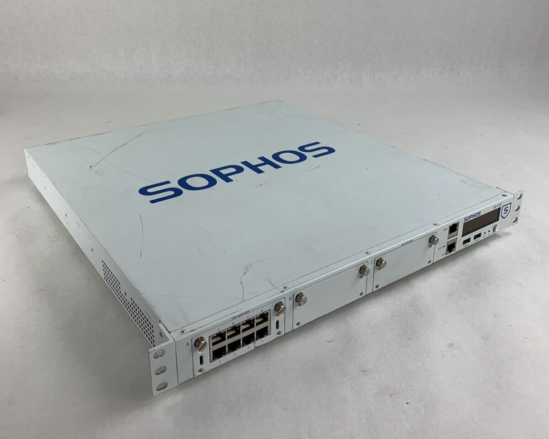 Sophos SG 430 Firewall Security Appliance W/8 GbE Port Module No HDD No OS