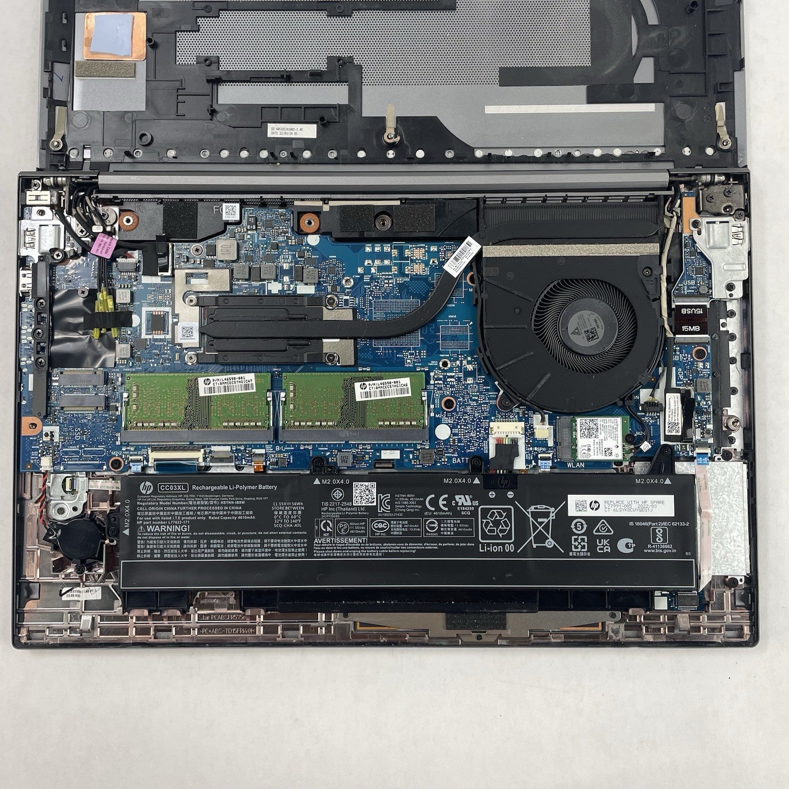 HP ZBook FireFly 15 G8 15.6" i7-1165G7 2.8GHz 16GB RAM No SSD/OS/AC - Bad Corner17