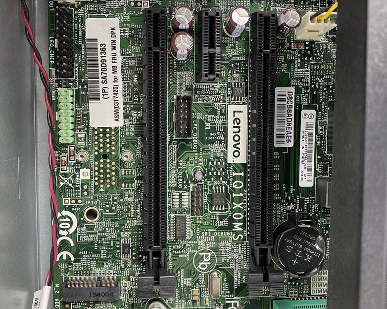 Lenovo ThinkCentre M900 SFF Intel Core i5-6500 3.2GHz 8GB RAM No HDD No OS