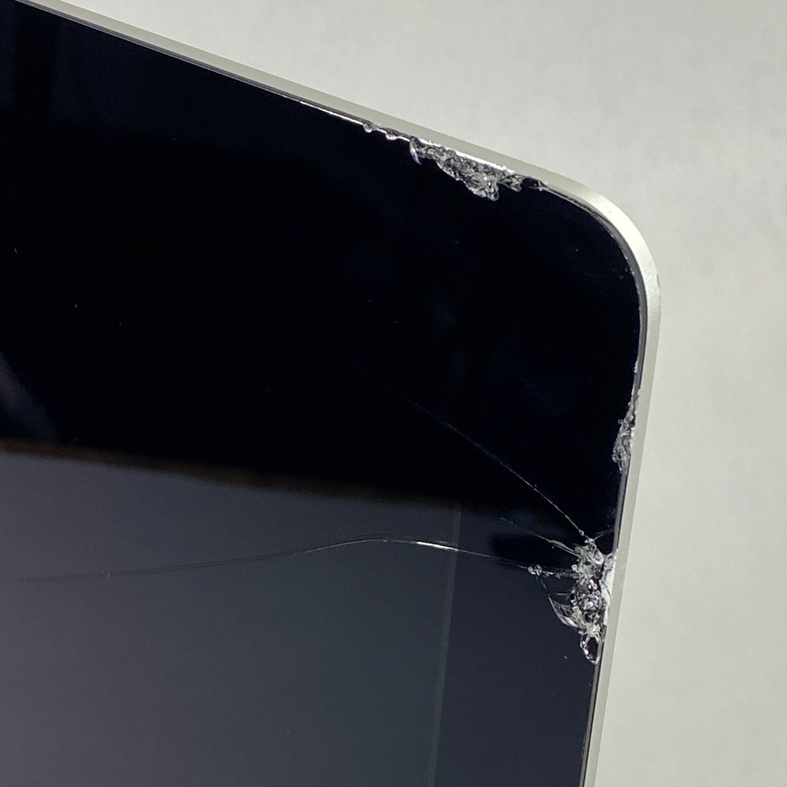 Apple A1418 iMac Retina 4k 21.5" 2015 3.1GHz i5 16GB RAM 1TB Fusion - Cracked