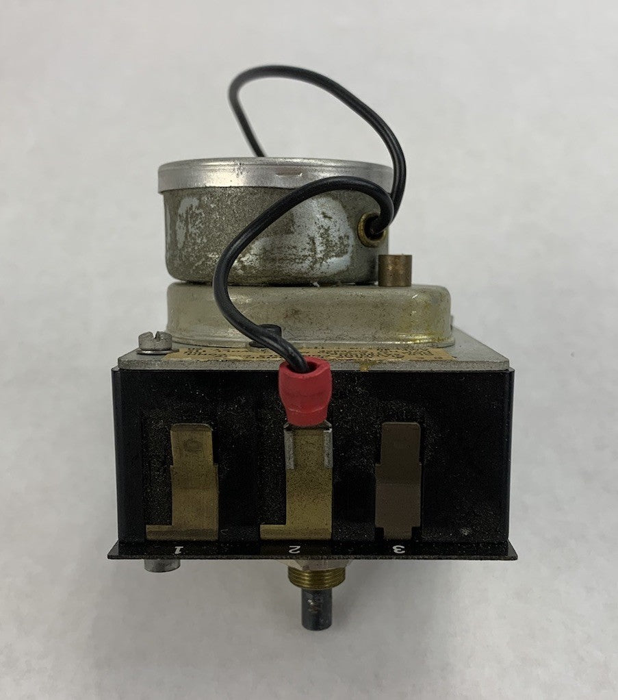 Cramer Division Conrac Corp P28LAA22 Type 117 Motor