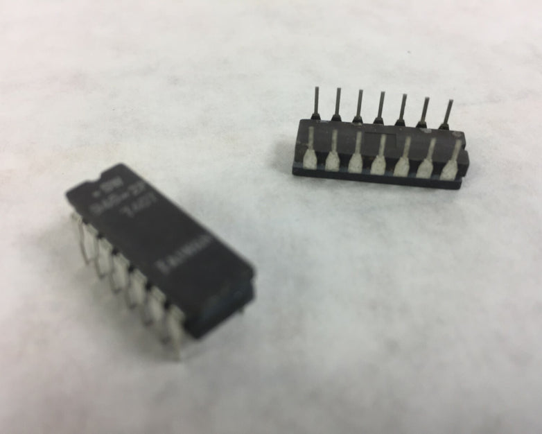 SW 946-2P Stewart Warner  14 Pin  Lot of 24